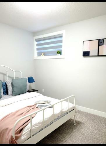 Apartamento Beautiful & Stylish 2 Bedroom Private Basement Suite