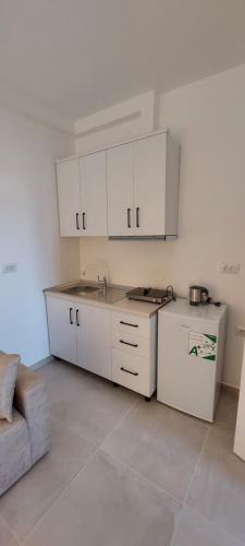 Sunshine Square Apartments