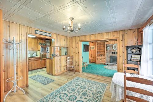 Family-friendly Flagstaff House With Big Yard!