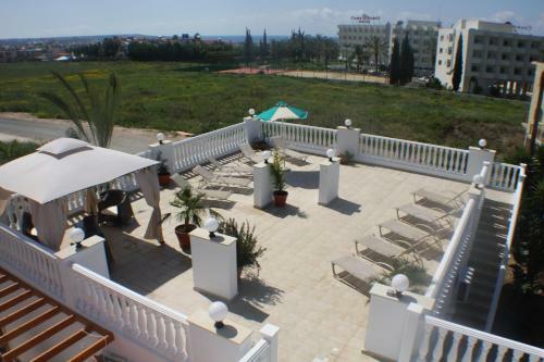 Lovely 7 Bedroom Villa