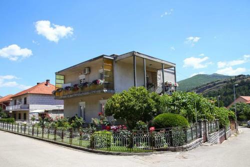 Apartamento Cvijetna Oaza