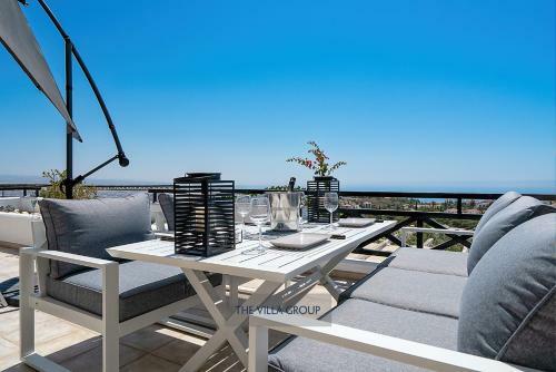 Thea Vista Apartment