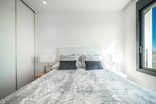 Spectacular Apartment In Las Colinas - Ls21lc
