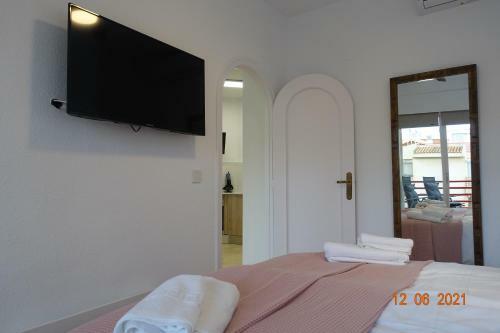 Santa Barbara Apartment - 200 M To The Beach