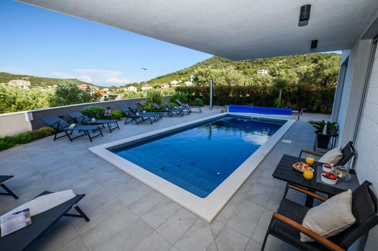 Apartamentos Villa Kapetanova Lanterna