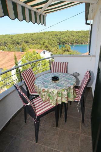 Apartments Jole - 70m From The Sea