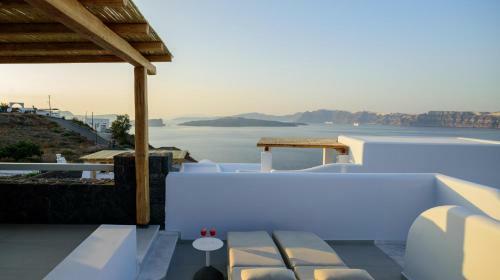 Bed & Breakfast Acro Blue Luxury Villas