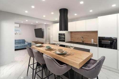 Luxury Family Apartment Rey