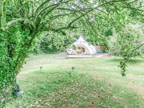 Apple Blossom Yurt