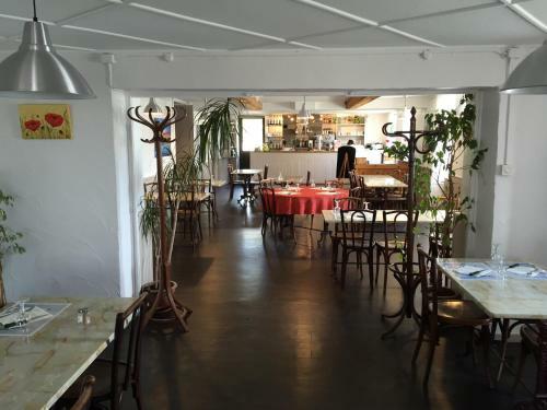 Hotel H�tel Saint Pierre