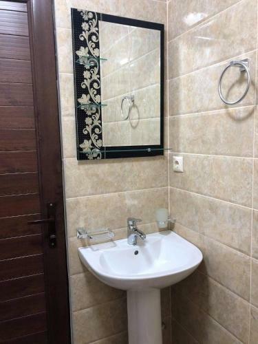 Apartment 605b