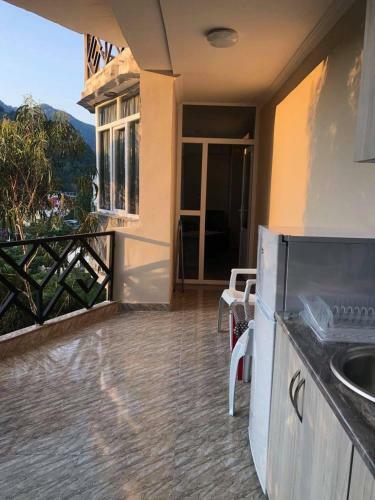 Apartment 605b