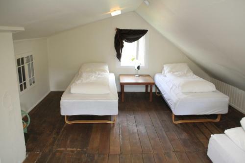 Hostal Hofdi Guesthouse