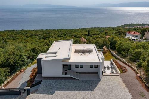 Beautiful Villa Aoora