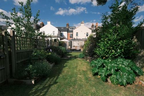 Fantastic 2bd Holiday Cottage West Sussex