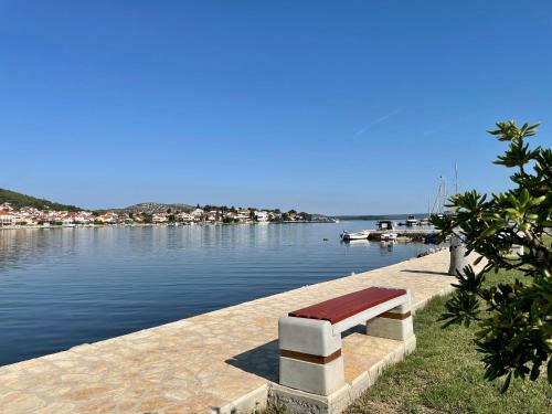 Apartamento Seascape - Relaxing Beach Home, Steps From The Water!