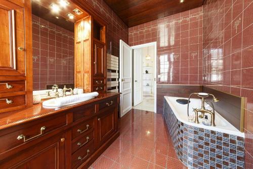 Apartamento Le Roi Ren�, Appartement Haussmannien Exceptionnel