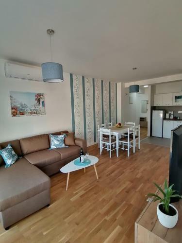 Vegi Apartments