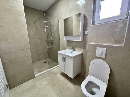 Hotel Aura Lux With Swimming Pool