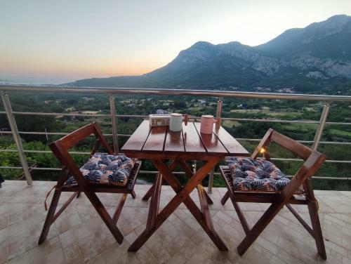 Holiday Home N&s
