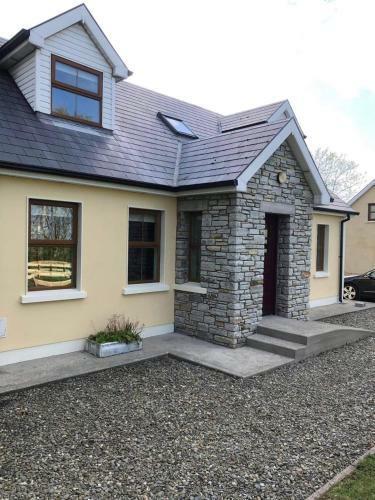 Ballyloskey Road