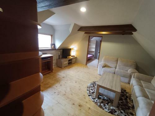 Apartamento Vila At?n? Melnrageje