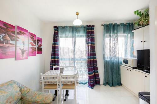 Ne1 - Lovely 2 Bedroom Apartment. Perfect Location