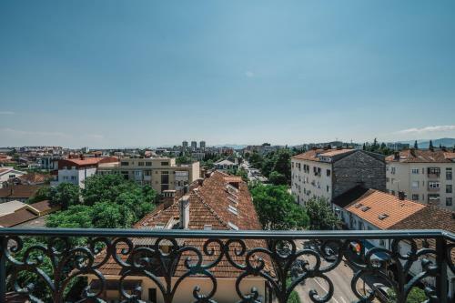 Apartamento Penthouse Barjaktar