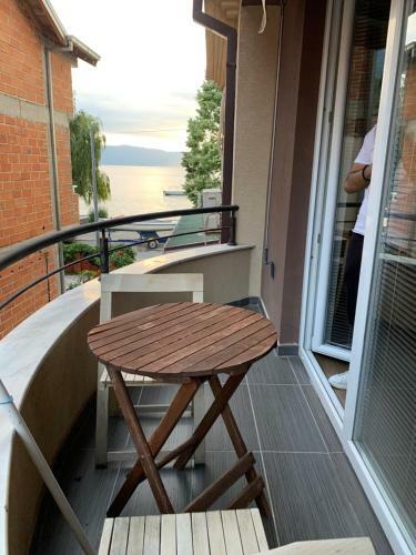 Hostal Restaurant & Apartments Lipa