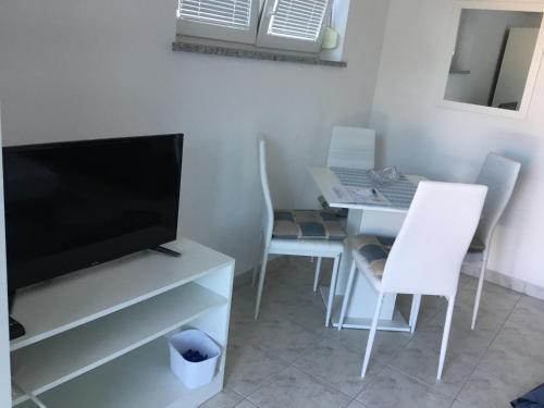 Apartments Mureta Studio - Adults Only