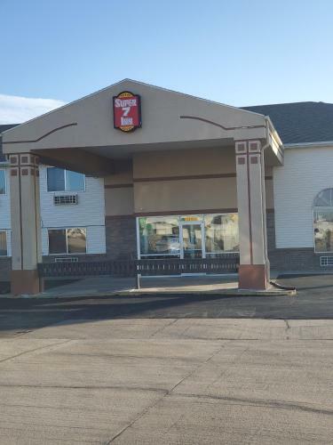 Hotel Super 7 Inn Tecumseh
