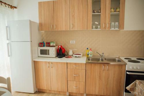 Three-bedroom Apartment Next To Tivat Airport