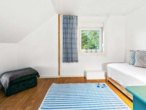 Holiday Home Midsund VII