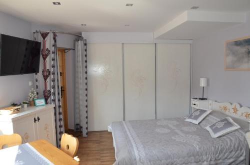 Hostal Pensjonat ?leboda Wynajem Pokoi Ewa Sato?a