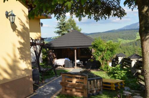 Hostal Pensjonat ?leboda Wynajem Pokoi Ewa Sato?a