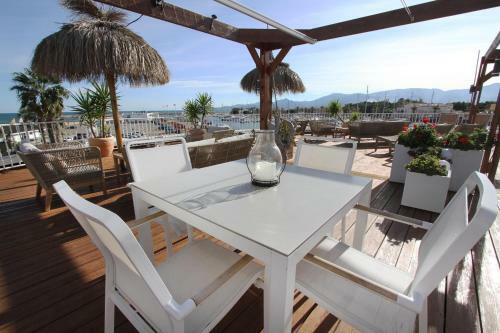 Apartamento Bleu Mer Duplex & Suites