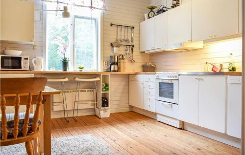 Awesome Home In Asarum With Wifi And 3 Bedrooms