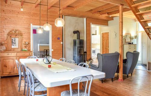 Awesome Home In Asarum With Wifi And 3 Bedrooms