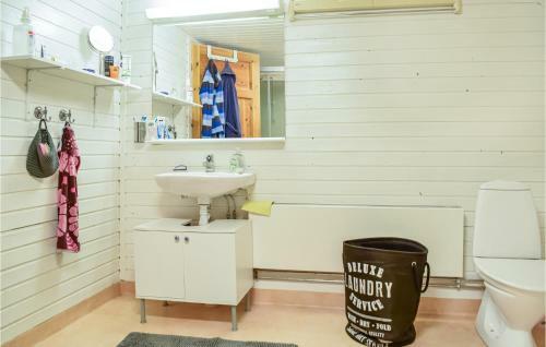 Awesome Home In Asarum With Wifi And 3 Bedrooms