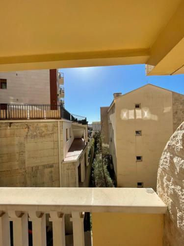 Pr?no Beach Front Apartment With Balcony