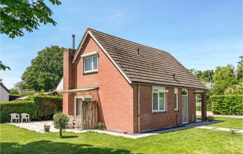 Awesome Home In Bruinisse With Wifi And 4 Bedrooms