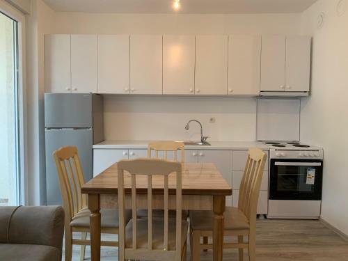 Apartamento Central 1-bedroom In Fushe Kosova