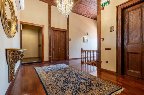 Giges King Boutique Hotel