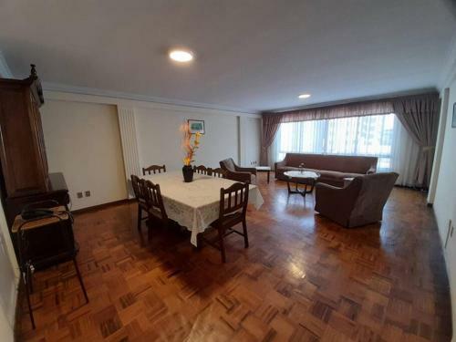 Apartamento Amplio Departamento En Zona Central Norte