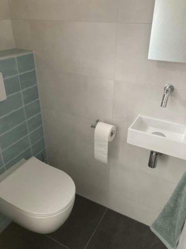 Apartamento Twee-onder-een-kap, Ruime Tuin, Stad