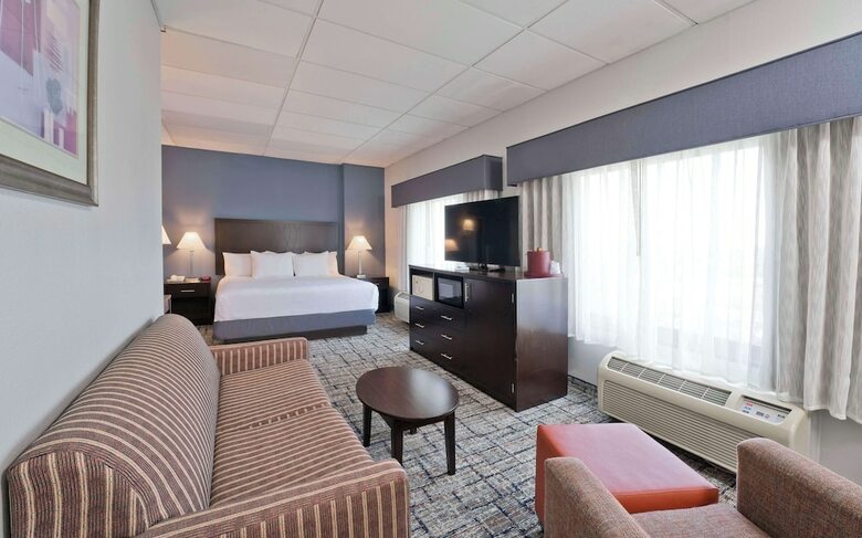 Best Western Hotel & Conference Center