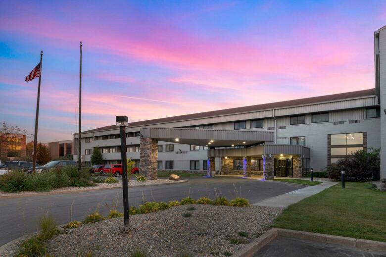 Hotel Comfort Inn & Suites North At The Pyramids