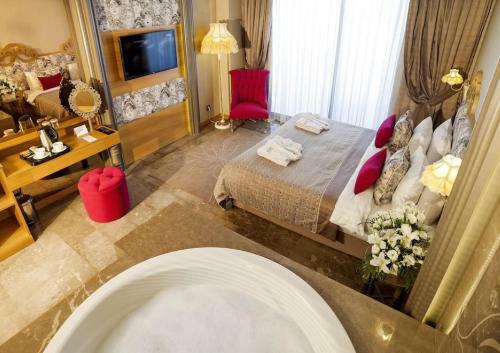 Thor Luxury Hotel Villas