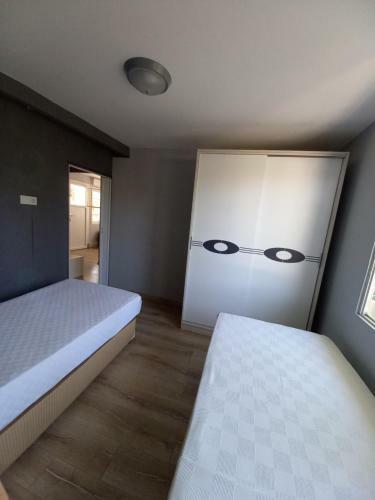 Apartamento Den?z Manzara Li Gen?? Terasli 2+1 �ati Kat Da?re