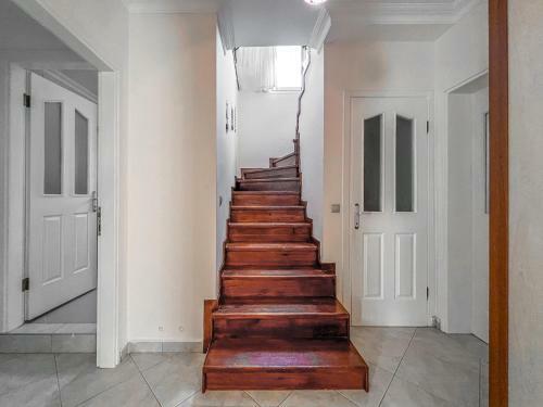 Peaceful 4br Villa W/ac&balcony 10 Min To Seaside